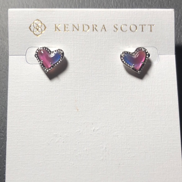Kendra Scott Ari Rhodium Plated Watercolor Illusion Heart Stud Earrings NWT - Picture 5 of 14